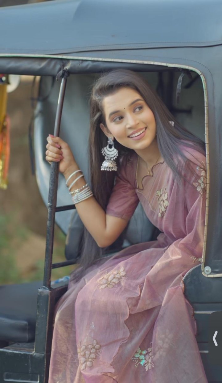 କେତେ ସୁନ୍ଦର ଲାଗୁଛନ୍ତି