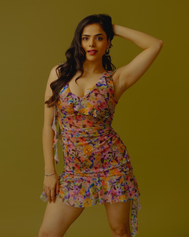 Teri pyaar bhari muskan mere liye sab kuch hai