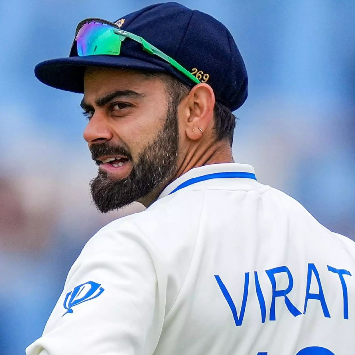ভারতীয় ক্রিকেট বোর্ডের অনুরোধ রাখলেন না। টেস্ট ক্রিকেট থেকে অবসর নিয়ে নিলেন বিরাট কোহলি। রোহিত শর্মার অবসর ঘোষণার পর কোহলিও অবসরের সিদ্ধান্ত ঘোষণা করলেন।