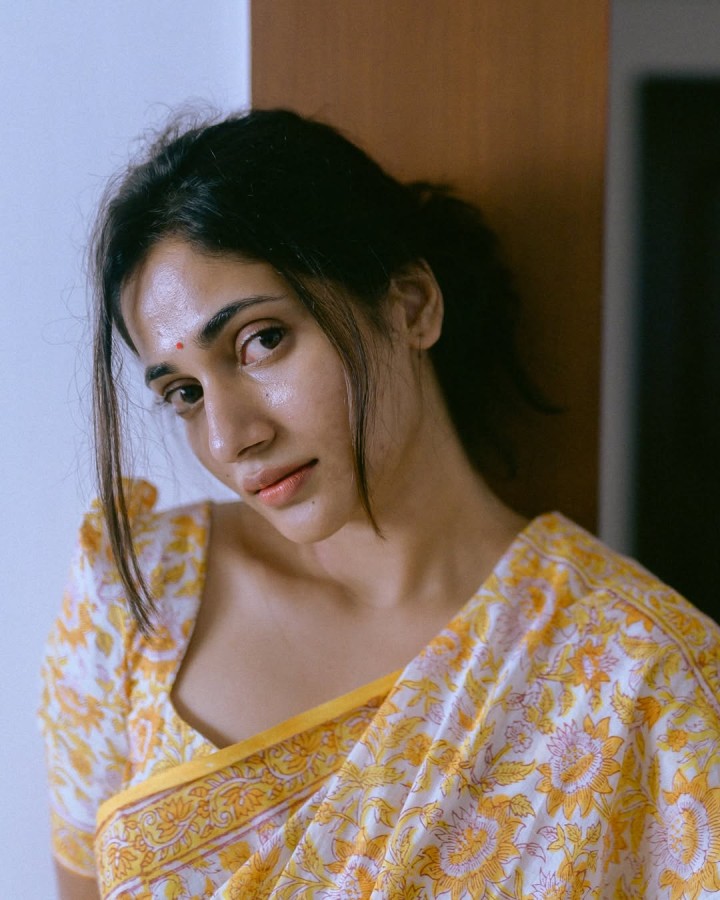 osliya mariyanesan