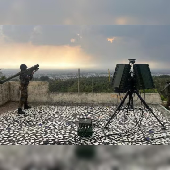 How India’s air defence stopped Pakistan’s missile and drone attacks post-Operation Sindoor. Systems like S-400 and Akashteer used.