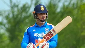 আয়ারল্যান্ডে বৈভবের সুযোগ না পাওয়া নিয়ে মুখ খুললেন গাভাসকরও, ইংল্যান্ডে কি ভুল শোধরাবে ভারতীয় দল?