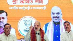 'সিন্ডিকেট ও কাটমানিমুক্ত বাংলা গড়তে আগে ভোট দিন তারপর জলপান', আবেদন অমিত শাহের