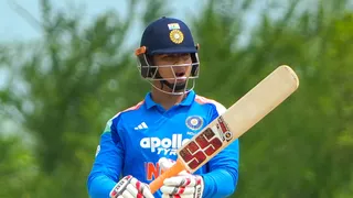 আয়ারল্যান্ডে বৈভবের সুযোগ না পাওয়া নিয়ে মুখ খুললেন গাভাসকরও, ইংল্যান্ডে কি ভুল শোধরাবে ভারতীয় দল?