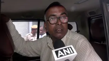 'তৃণমূল ভোটারদের ভয় দেখাচ্ছে', বিস্ফোরক অভিযোগ অভয়ার বাবার