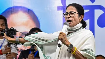 'তৃণমূল প্রভাবিত এলাকায় কারচুপি হতে পারে', ইভিএম নিয়ে দুশ্চিন্তায় মুখ্যমন্ত্রী মমতা!