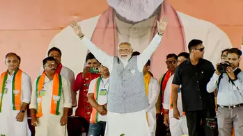'৪ মে-র পরে বিজেপি সরকারের শপথে ফের আসব, ব্যারাকপুরে শেষ নির্বাচনী জনসভায় ঘোষণা আত্মবিশ্বাসী মোদীর