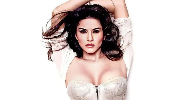 Porno meni yalab qoydi