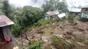 Sikkim’s Hill Stations Cut Off: 1,000 Tourists Stranded Due to Landslides