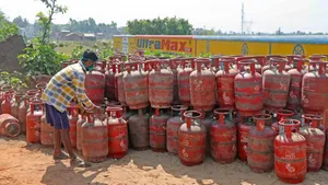 Centre Invokes Essential Commodities Act to Safeguard LPG Supply Amid Middle East Crisis
