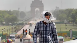 Heatwave Warning Delhi Heat Returns After Rain Relief Imd Issues Yellow Alert As Temperatures May 8063707.html