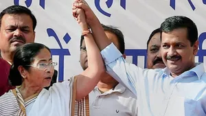 Arvind Kejriwal Backs Mamata Banerjee, Calls Bengal Fight ‘Crucial for Democracy’, Slams BJP