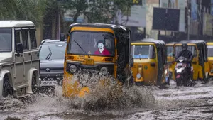 Tamil Nadu Weather Chennai Under Yellow Alert As Heavy Rain To Hit 16 Dists Today 26 Tomorrow 8108151.html