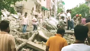 Delhi Building Collapse 2 Rescued 5 Feared Trapped As Four Storey Structure Crashes In Rohini 8140811.html