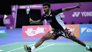 Ayush Shetty Stuns World No.1 Kunlavut Vitidsarn, Storms into Badminton Asia Final