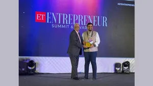 Darshan Shah's NewsReach Triumph: Reshaping Media, One Award at a Time!
