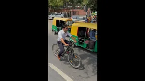 After PM Modi's Appeal, Fit India Ambassador IRS Narendra Yadav Cycles to Office, Promoting Fitness and Fuel Conservation