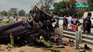 BMW Z4 Torn Apart In Deadly Highway Crash In Badlapur, Two Killed Returning From Birthday Party, Probe On 