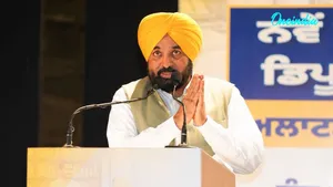 CM Bhagwant Singh Mann Hands Over Licences to Ration Depot Holders During Programme at Vikas Bhawan in Mohali