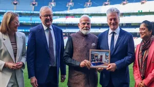 PM Modi Meets Steve Waugh at MCG, Gifts Him 20-Year-Old Photo