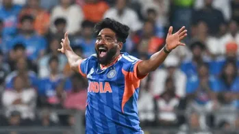 Mohammed Siraj Net Worth: 13 કરોડનો બંગલો અને કરોડોની કમાણી, કેટલી છે 'મોહમ્મદ સિરાજ'ની કુલ નેટવર્થ 