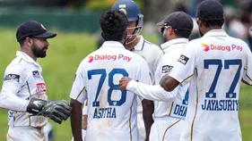 लाइव मैच में श्रीलंकाई खिलाड़ी से भिड़े यशस्वी जायसवाल, छाती से दी जोरदार टक्कर, वीडियो तेजी से वायरल