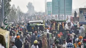  किसानों के विरोध प्रदर्शन से पहले पुलिस तैनाती 