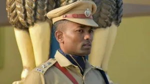 IPS Sarvana Vivek M कौन हैं? EC ने बनाया पुलिस ऑब्जर्वर, पश्चिम बंगाल चुनाव में संभालेंगे सुरक्षा की कमान