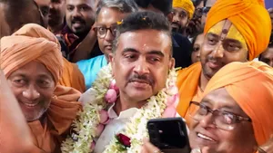 Suvendu Adhikari बंगाल की पहली भाजपा सरकार में बने सीएम, शपथ लेते ही सोशल मीडिया पर बढ़ गए फॉालोअर्स 