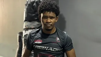 बदहाली और आत्महत्या के ख्यालों को दूर कर कामयाबी की तरफ बढ़ रहा यह शानदार फाइटर