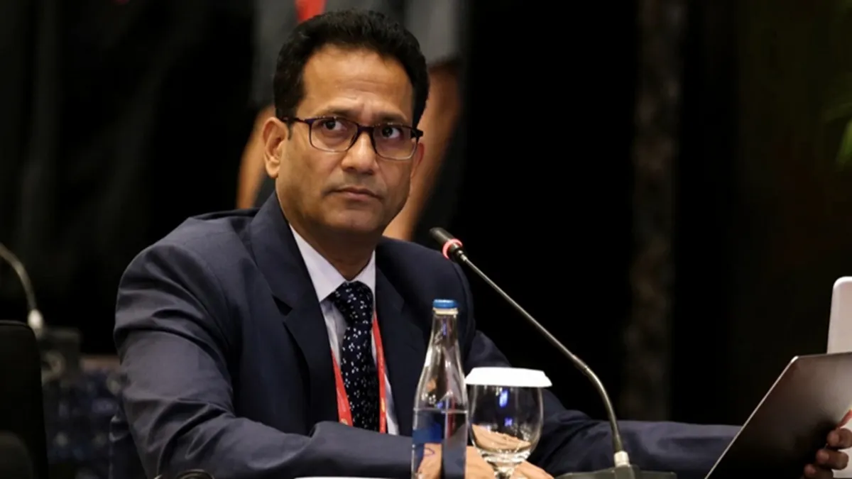 कौन हैं IAS नरेश पाल गंगवार? जिन्हें बनाया गया नया उच्च शिक्षा सचिव, किन-किन अफसरों का हुआ तबादला?