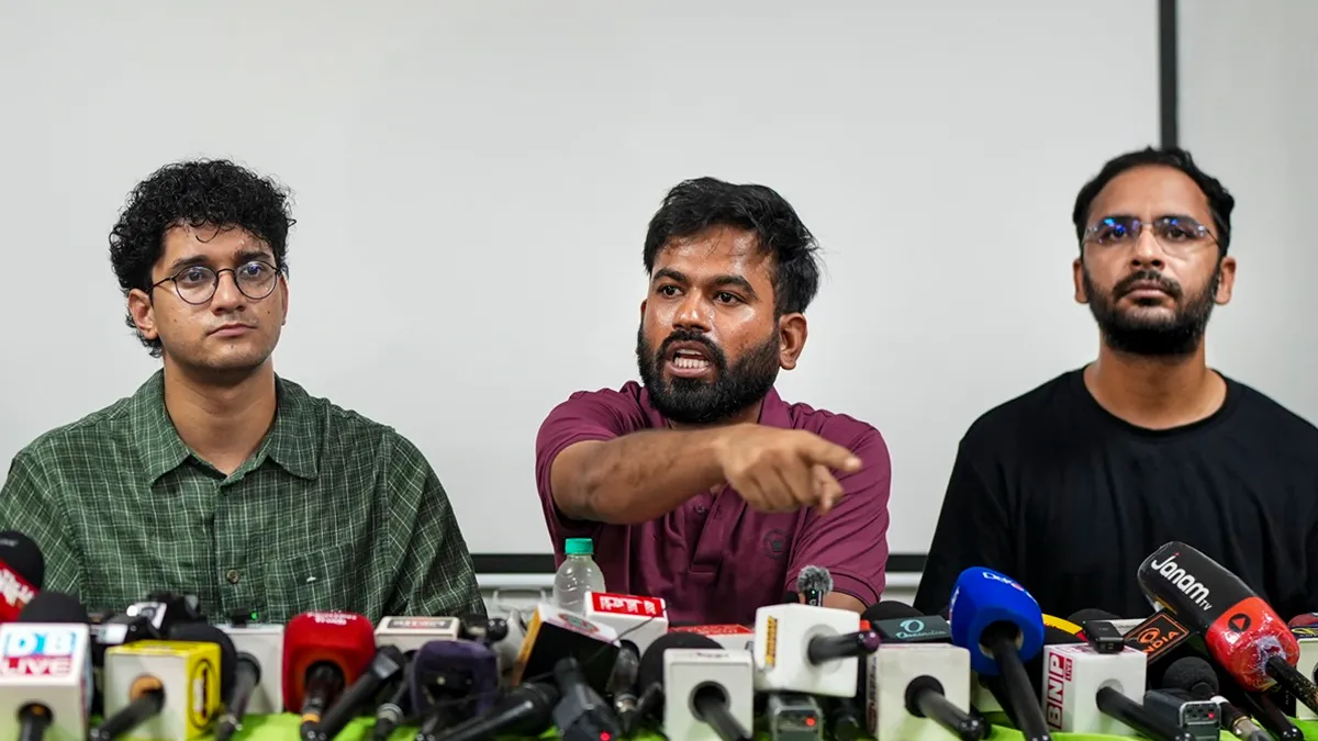 NDA का साथ देने वाले अब कर रहे कॉकरोच पार्टी का सपोर्ट! देश के 2 कद्दावर नेता का अचानक क्यों बदला मिजाज?