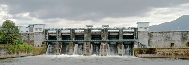Moozhiyar-dam-image