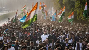 Rahul Gandhi : ಮತಗಳ್ಳತನ ಆರೋಪ: ರಾಹುಲ್‌ ಗಾಂಧಿ ನೇತೃತ್ವದಲ್ಲಿ ಪ್ರತಿಭಟನೆ; ಸ್ಪೋಟಕ ದಾಖಲೆ ಬಿಡುಗಡೆ!