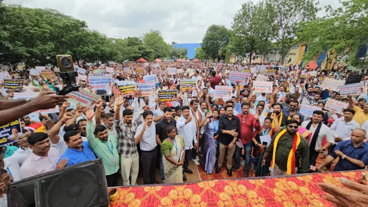 ಬೆಂಗಳೂರು: ಪೋಲಿಸರ ಹಾವಳಿಗೆ ಬ್ರೇಕ್‌ ಹಾಕಿ, ಪ್ರತಿಭಟನೆಯಲ್ಲಿ ಬೇಕರಿ ಮಾಲೀಕರ ಆಗ್ರಹ