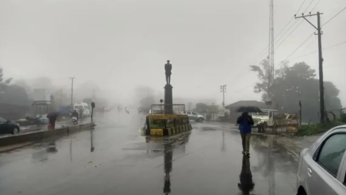 ಆರು ದಶಕಗಳಿಂದ ಮಳೆ ದಾಖಲೆ ಬರೆದಿಟ್ಟುಕೊಂಡಿರುವ ಕೊಡಗಿನ ಕುಟುಂಬ:ಕೃಷಿ ನಿರ್ಧಾರಗಳಿಗೆ ಇದೇ ದಿಕ್ಸೂಚಿ