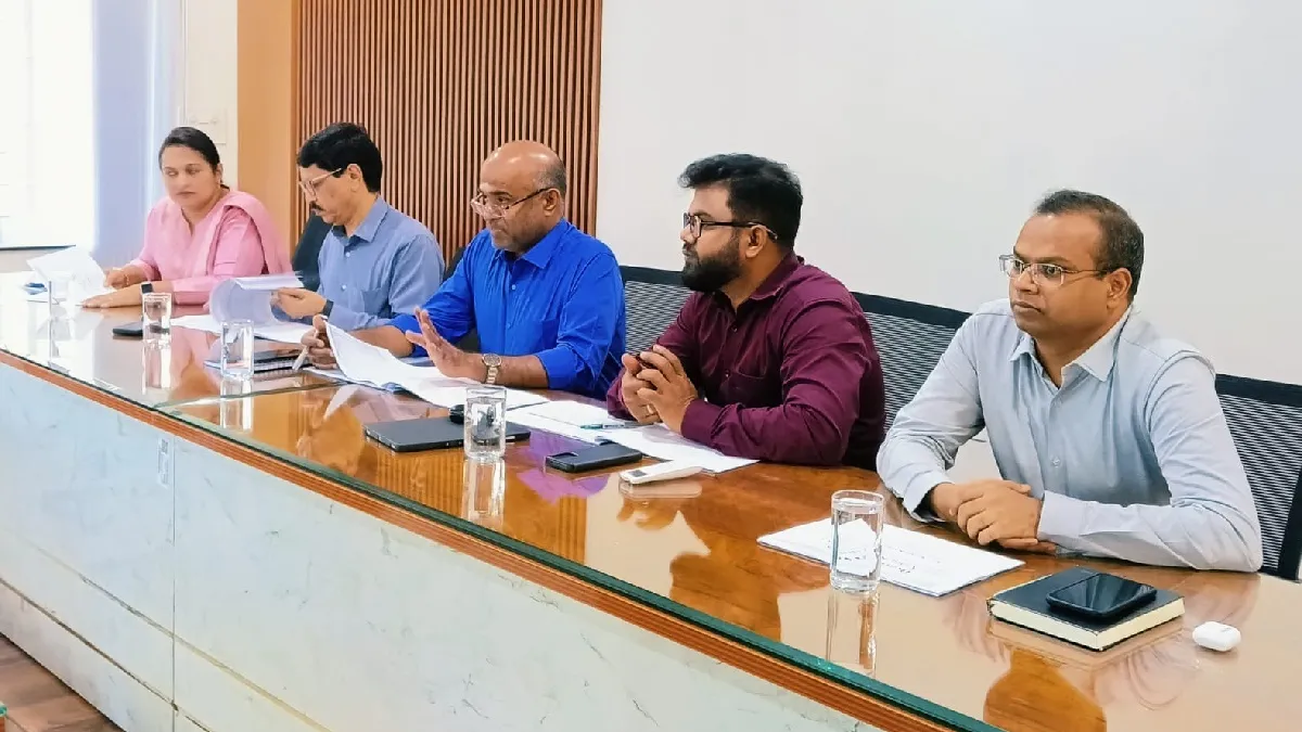 SIR: ಕರ್ನಾಟಕದಲ್ಲಿ ವಿಶೇಷ ಮತದಾರರ ಪಟ್ಟಿ ಸಮಗ್ರ ಪರಿಷ್ಕರಣೆ: ಮಹತ್ವದ ಸೂಚನೆ ನೀಡಿದ ಮುಖ್ಯ ಚುನಾವಣಾಧಿಕಾರಿ ಅನ್ಬುಕುಮಾರ್ ವಿ