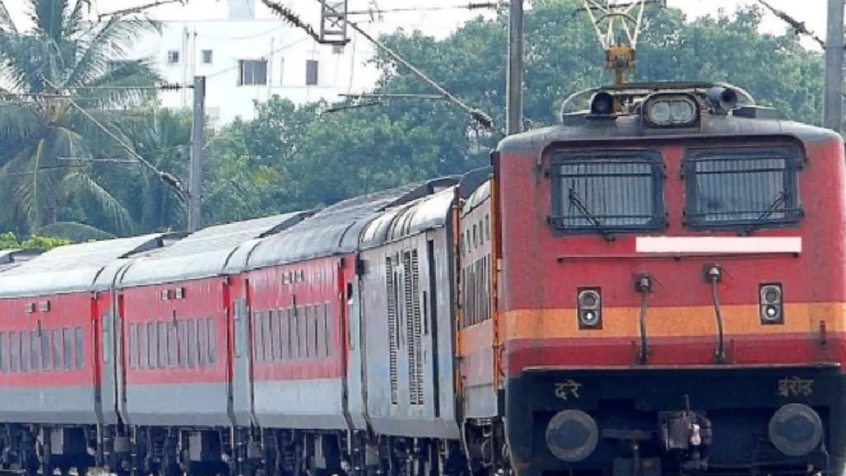 Special Train: ಉತ್ತರ ಕರ್ನಾಟಕ ಮಂದಿಗೆ ಗುಡ್‌ನ್ಯೂಸ್‌! ಬೆಂಗಳೂರಿನಿಂದ ವಿಶೇಷ ರೈಲು ಸೇವೆ, ವೇಳಾಪಟ್ಟಿ
