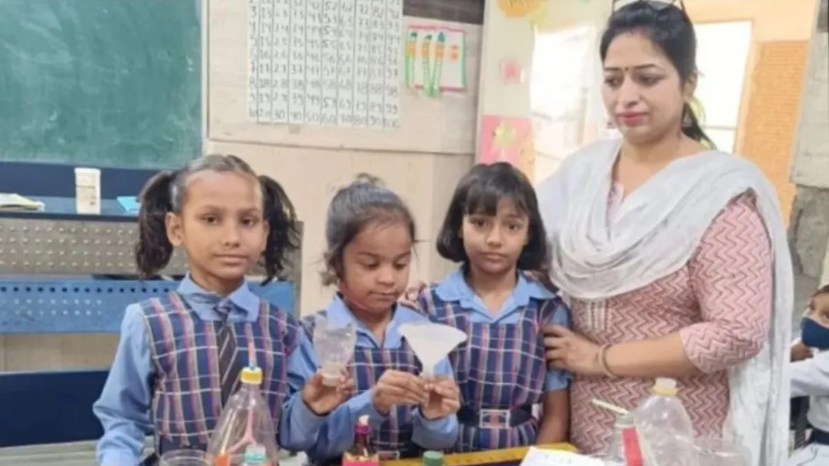 ದಿನಕ್ಕೆ 60 ರೂ.ಗೆ ಪಾಠ ಮಾಡುತ್ತಿದ್ದ ದೆಹಲಿಯ ಶಿಕ್ಷಕಿಗೆ ಒಲಿಯಿತು 2026ರ 'ರಾಷ್ಟ್ರೀಯ ಶಿಕ್ಷಕರ ಪ್ರಶಸ್ತಿ' ಗರಿ