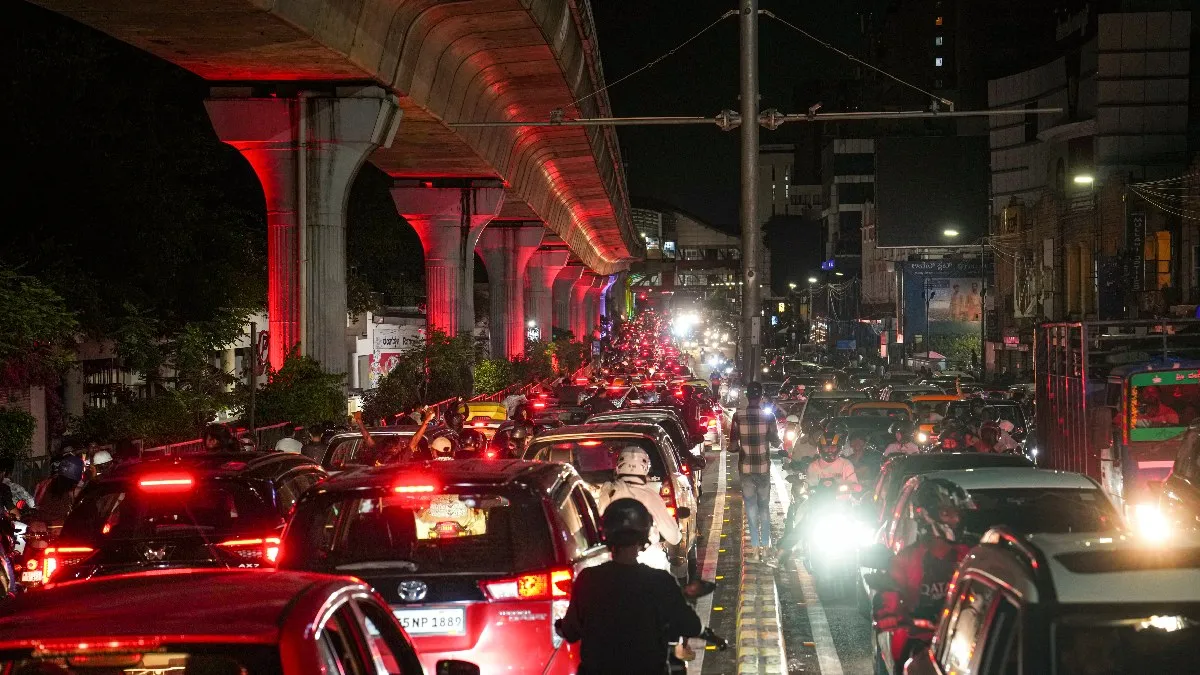 Bengaluru Traffic: ಬೆಂಗಳೂರಲ್ಲಿ ಸೆ.4ರಿಂದ 5 ಪ್ರಮುಖ ಮೇಲ್ಸೇತುವೆಯಲ್ಲಿ ವಾಹನ ಸಂಚಾರಕ್ಕೆ ನಿರ್ಬಂಧ; ಹೊಸ ನಿಯಮಗಳೇನು?