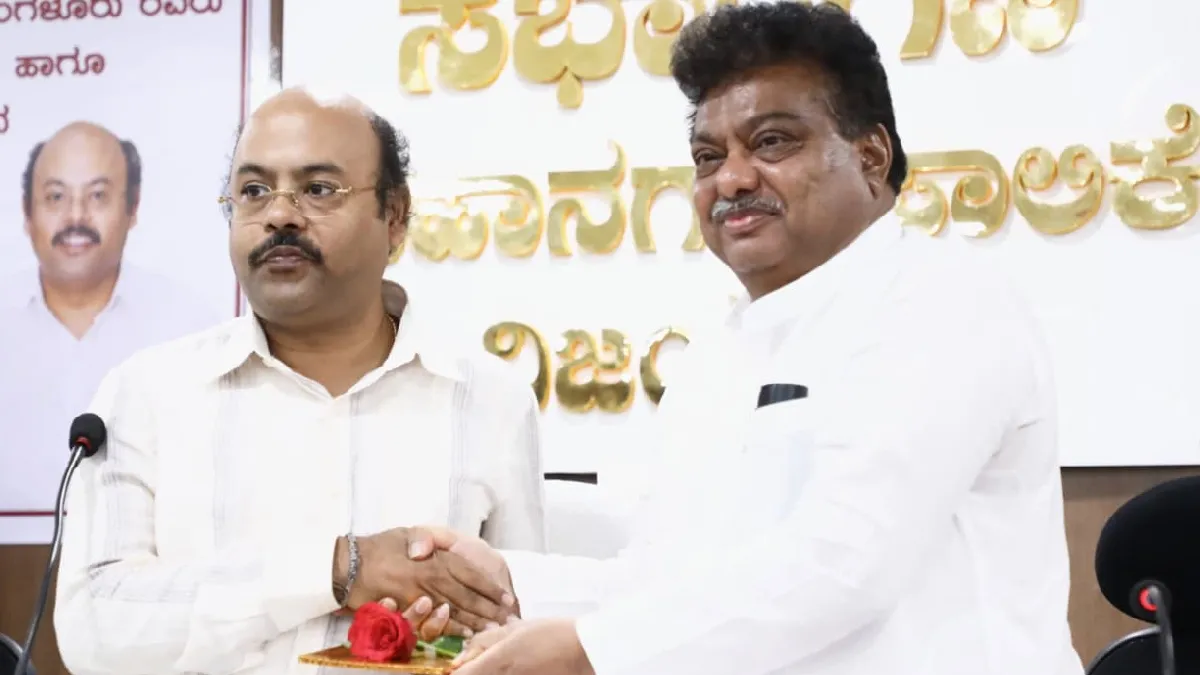 E- Khata: ಕರ್ನಾಟಕದ ಈ ಜಿಲ್ಲೆಯಲ್ಲಿ ಶೇ.48.76 ಮಾತ್ರ ಇ - ಖಾತಾ ಪ್ರಗತಿ: ಯತೀಂದ್ರ ಸಿದ್ದರಾಮಯ್ಯ ಹೇಳಿದ್ದೇನು