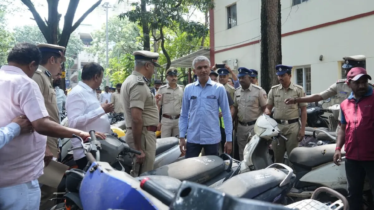 ಬೆಂಗಳೂರಿನ ಈ ಪೊಲೀಸ್ ಠಾಣೆ ಮುಂದಿದ್ದ 134 ಜಪ್ತಿ ವಾಹನಗಳ ತೆರವು; ಹೊಸ ಅಭಿಯಾನಕ್ಕೆ ಕೃಷ್ಣಬೈರೇಗೌಡರಿಂದ ಚಾಲನೆ!