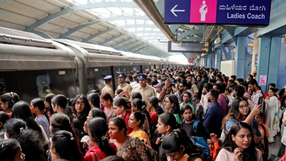 Bengaluru Metro: ನಮ್ಮ ಮೆಟ್ರೋ ಪ್ರಯಾಣಿಕರ ಶಿಸ್ತಿಗೆ ನಾರ್ಥಿ ಮಹಿಳೆ ಫಿದಾ: ವಿಡಿಯೋ ವೈರಲ್