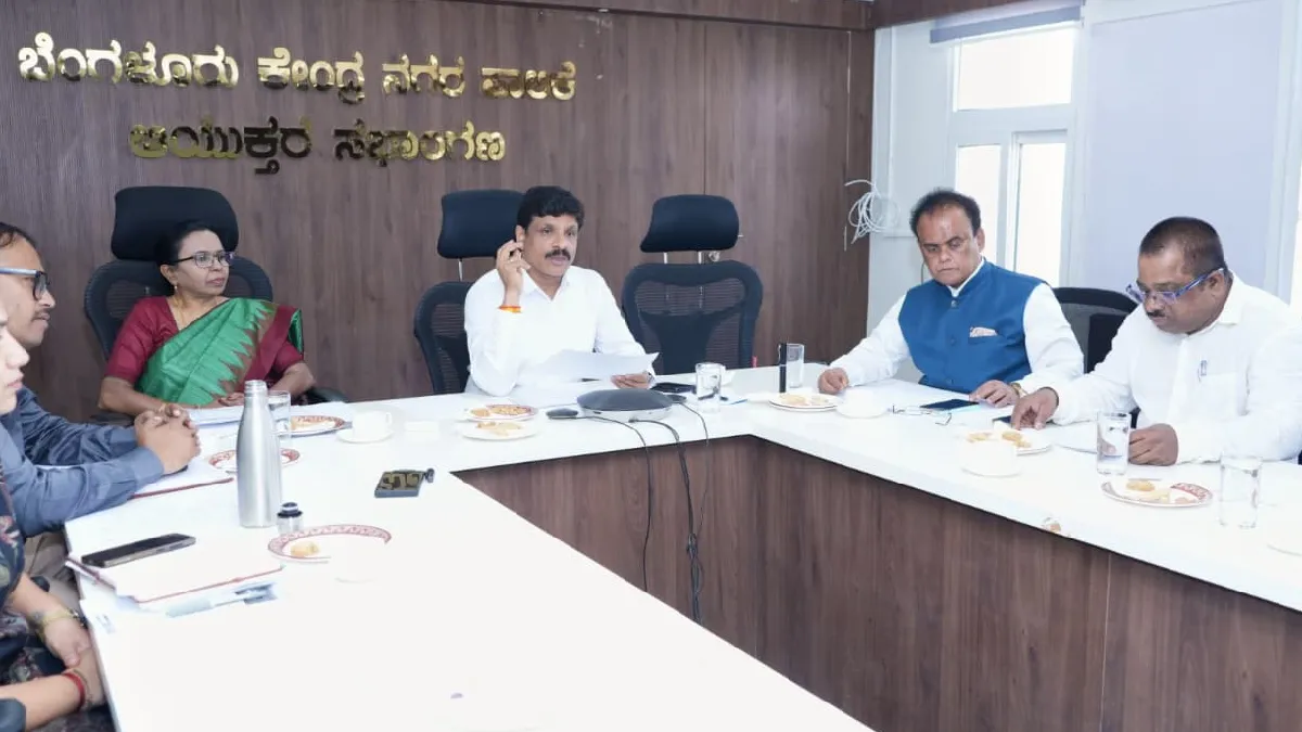 Bengaluru SIR: ಮತದಾರರ ಪಟ್ಟಿಗೆ ಹೆಸರು ಸೇರ್ಪಡೆಗೆ ವಿಶೇಷ ಅಭಿಯಾನ; 4.29 ಲಕ್ಷ ಜನರಿಗೆ ನೋಟಿಸ್