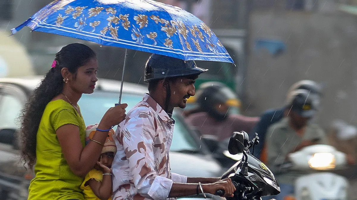 Karnataka Weather: ಇಂದು ಬೆಂಗಳೂರು ಸೇರಿದಂತೆ ದಕ್ಷಿಣ ಒಳನಾಡಿನಲ್ಲಿ ಗುಡುಗು ಸಹಿತ ಭಾರಿ ಮಳೆ, ಎಲ್ಲೆಲ್ಲಿ ಅಲರ್ಟ್?