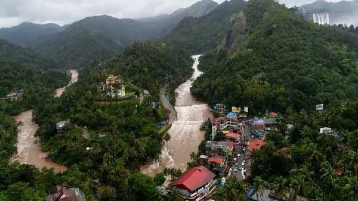 Kerala: ಕೇರಳದಲ್ಲಿ ಧಾರಾಕಾರ ಮಳೆ, ಪ್ರವಾಹ-ಭೂಕುಸಿತ: 6 ಮಂದಿ ಸಾವು! ಸೆ.24ರವರೆಗೆ ಭಾರಿ ಮಳೆ ಮುನ್ಸೂಚನೆ