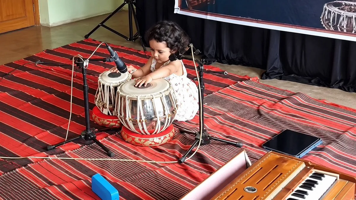 2 ವರ್ಷದ ಬಾಲಕಿಯ ತಬಲಾ ಸಾಧನೆ: 12 ತಾಳ ನುಡಿಸಿ ಇಂಡಿಯಾ ಬುಕ್ ಆಫ್ ರೆಕಾರ್ಡ್ ಸೇರಿದ ಉತ್ತರ ಕನ್ನಡದ ಸ್ವರಶ್ರೀ ಹೆಗಡೆ