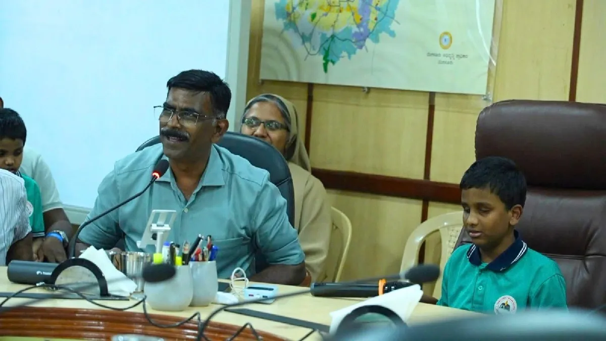 BDA Good Gesture: ಕಣ್ಣಿಗೆ ಕಾಣದ ಲೋಕಕ್ಕೆ ಭರವಸೆಯ ಬೆಳಕು: ಬಿಡಿಎ ಅಧ್ಯಕ್ಷ ಪೀಠದಲ್ಲಿ ಅಂಧ ಬಾಲಕ!