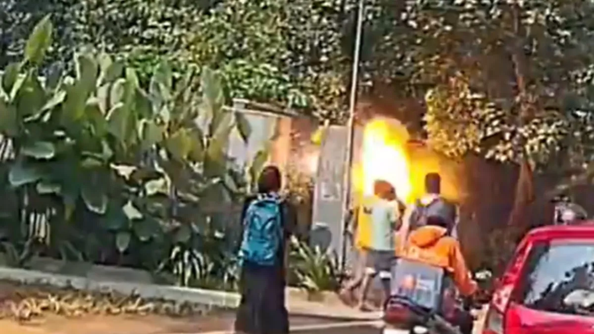 Bengaluru: ಬೆಂಗಳೂರಲ್ಲಿ ಎಲೆಕ್ಟ್ರಿಕ್ ಜಂಕ್ಷನ್ ಬಾಕ್ಸ್ ಸ್ಫೋಟ; ಪಾದಚಾರಿಗಳಿಗೆ ಗಾಯ