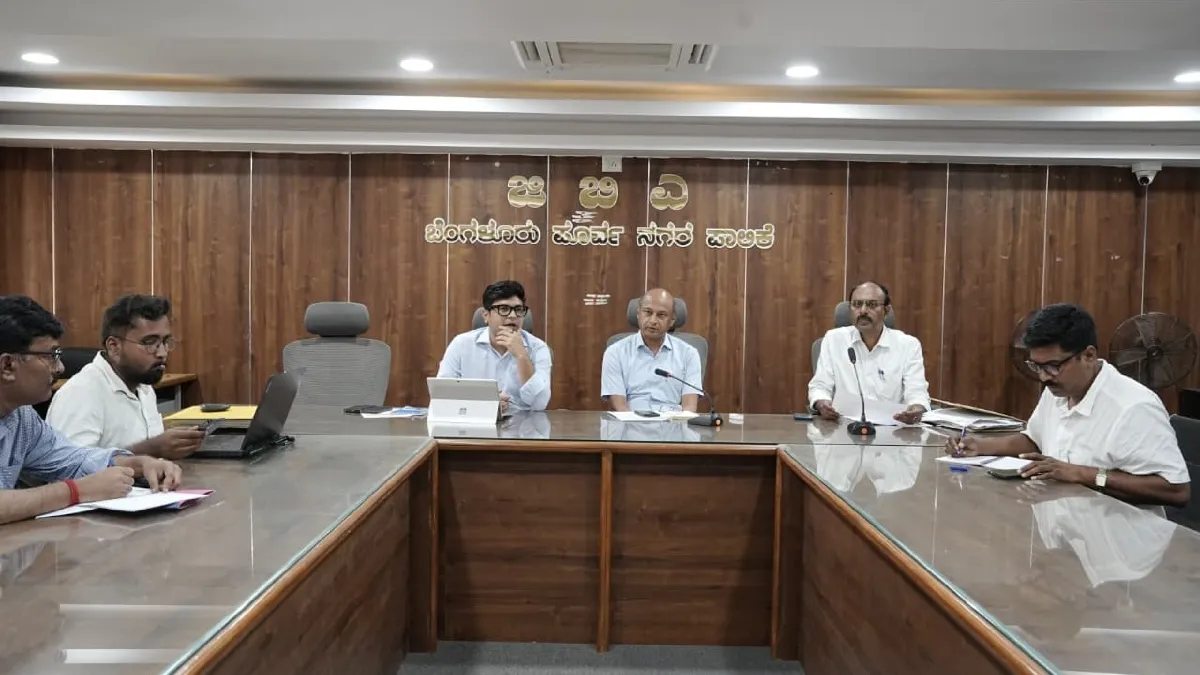 ಬೆಂಗಳೂರಿನಲ್ಲಿ ಸ್ವಚ್ಛತಾ ಅಭಿಯಾನಕ್ಕೆ ವೇಗ: ಬ್ಲಾಕ್ ಸ್ಪಾಟ್ ತೆರವು, ಫುಟ್‌ಪಾತ್ ಸಮೀಕ್ಷೆ